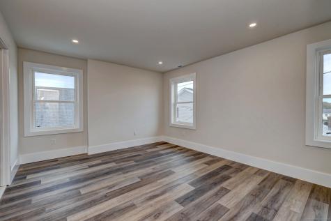 17 Chetwood Street Milford CT 06460