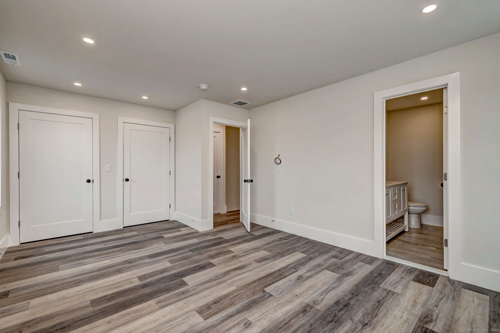 17 Chetwood Street Milford CT 06460