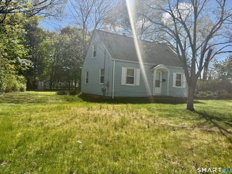 10 Monroe Street North Haven CT 06473