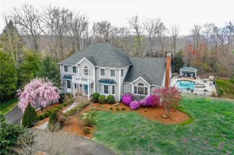83 Little Fox Lane Southbury CT 06488