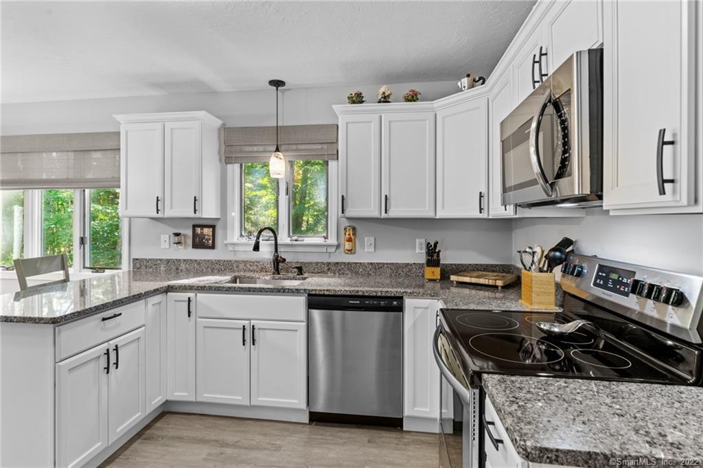 585 Five Mile River Road Putnam CT 06260