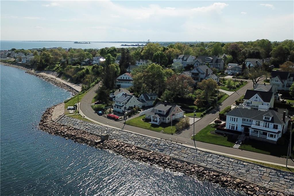 81 Morningside Drive Milford CT 06460