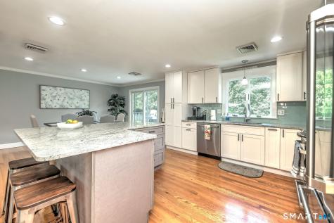 14 Longview Lane Wallingford CT 06492