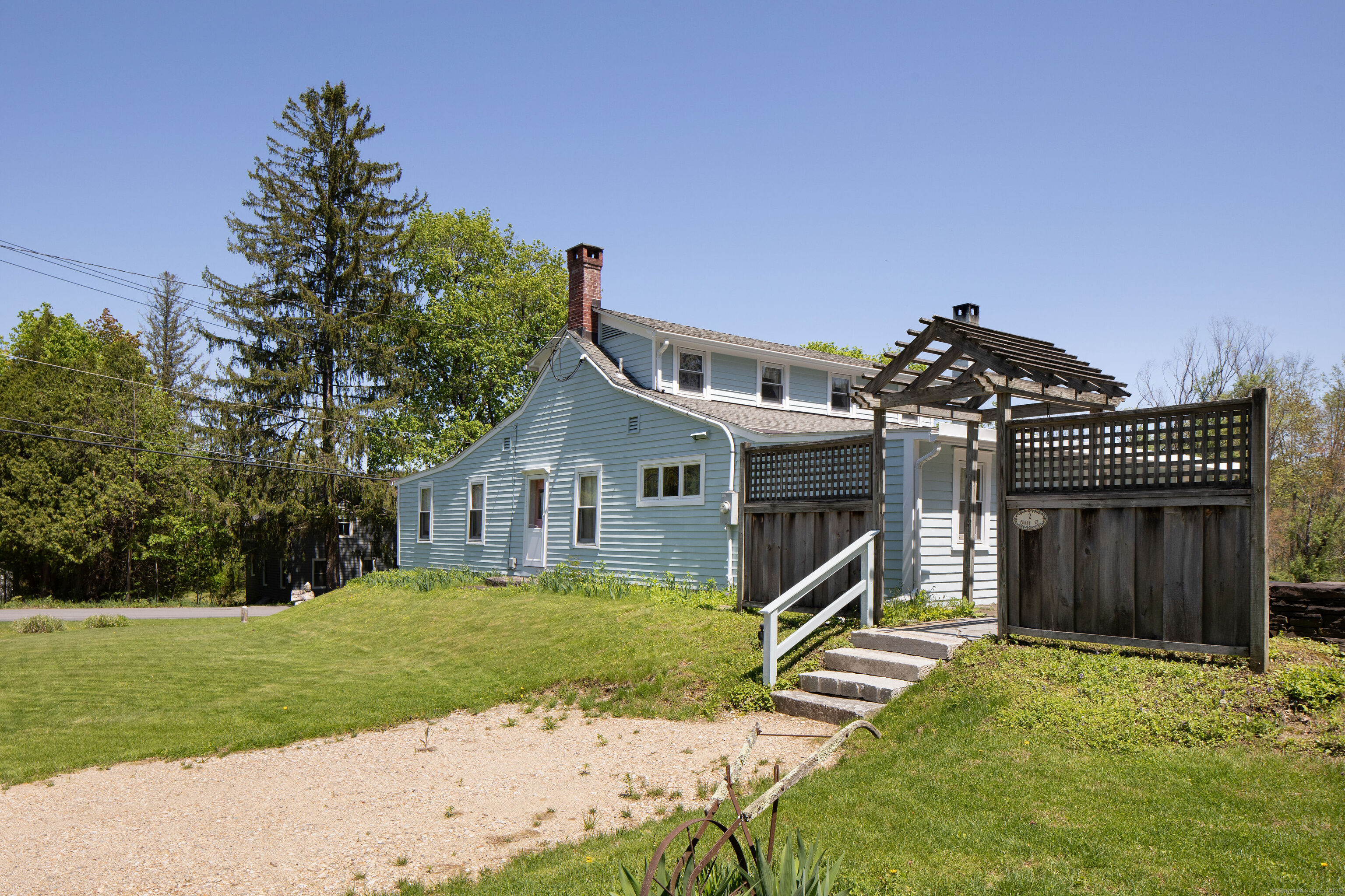 2 Perry Street Salisbury CT 06039