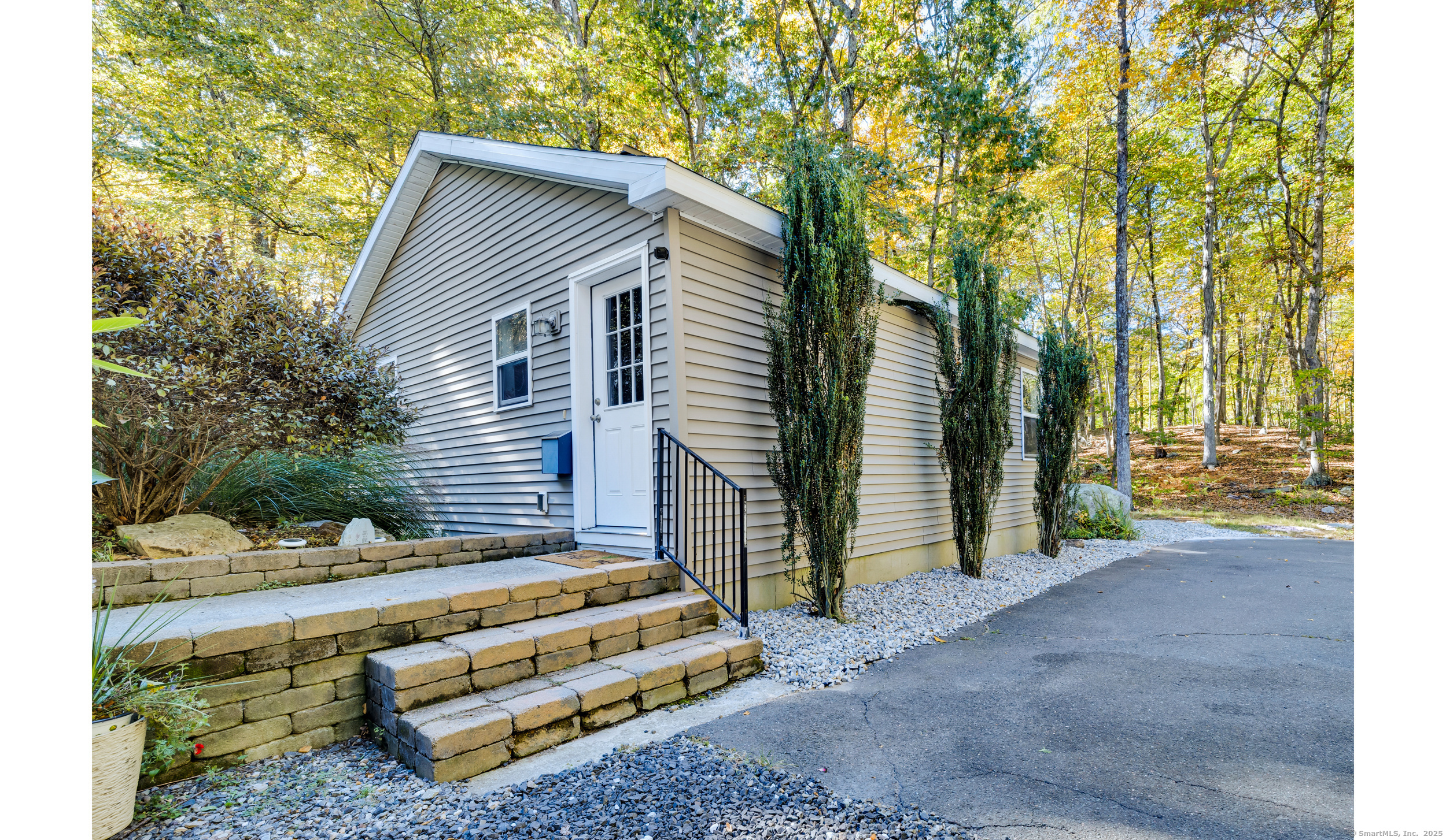 19 Thomas Drive Tolland CT 06084