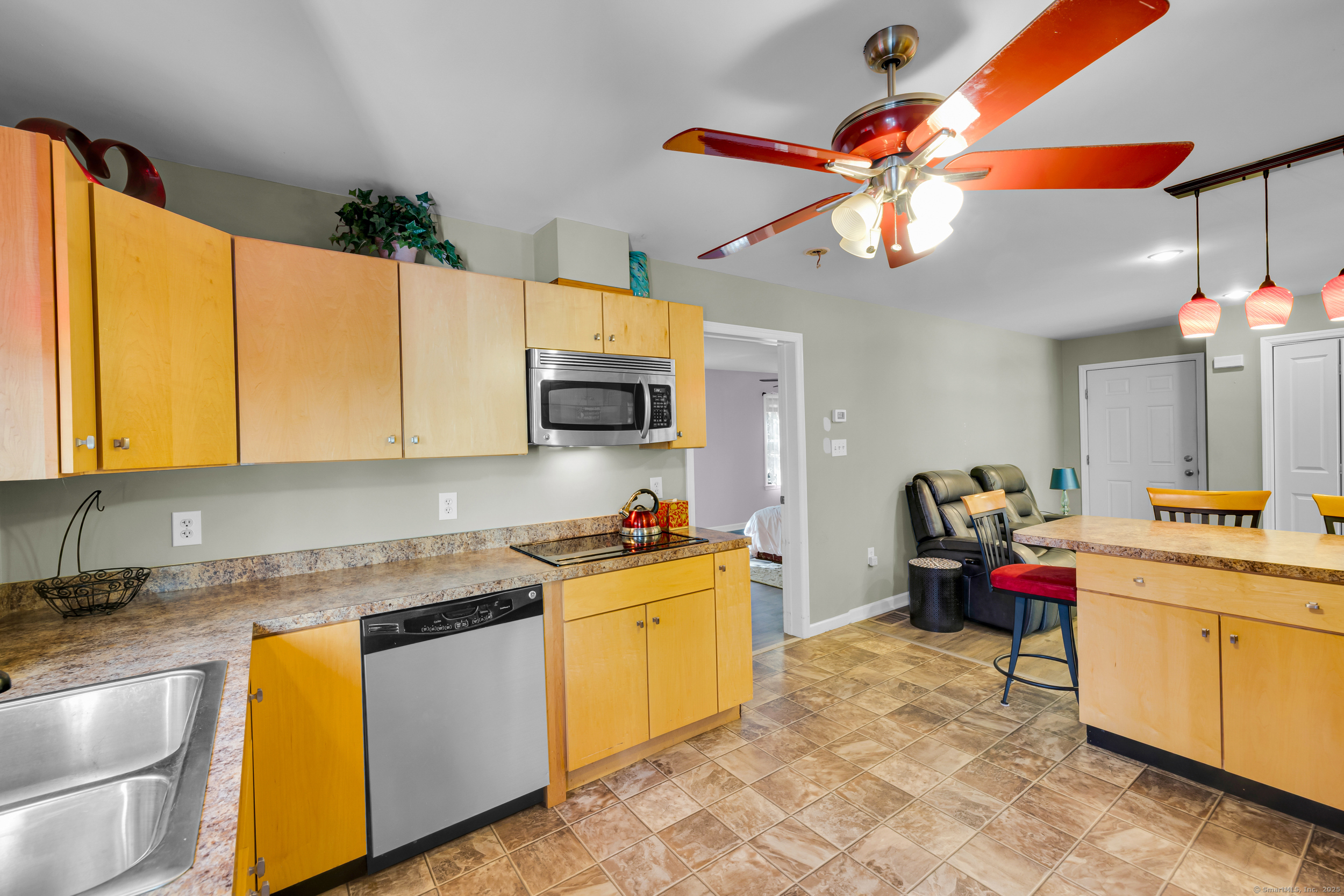 19 Thomas Drive Tolland CT 06084