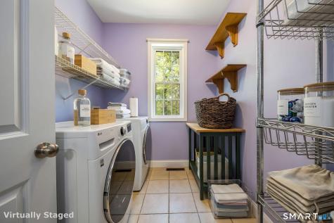 11 White Oak Lane Waterford CT 06375