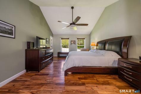 11 White Oak Lane Waterford CT 06375