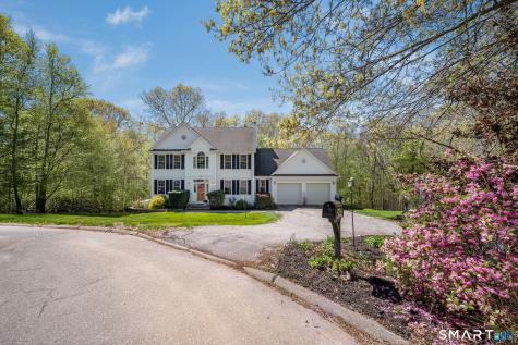 11 White Oak Lane Waterford CT 06375