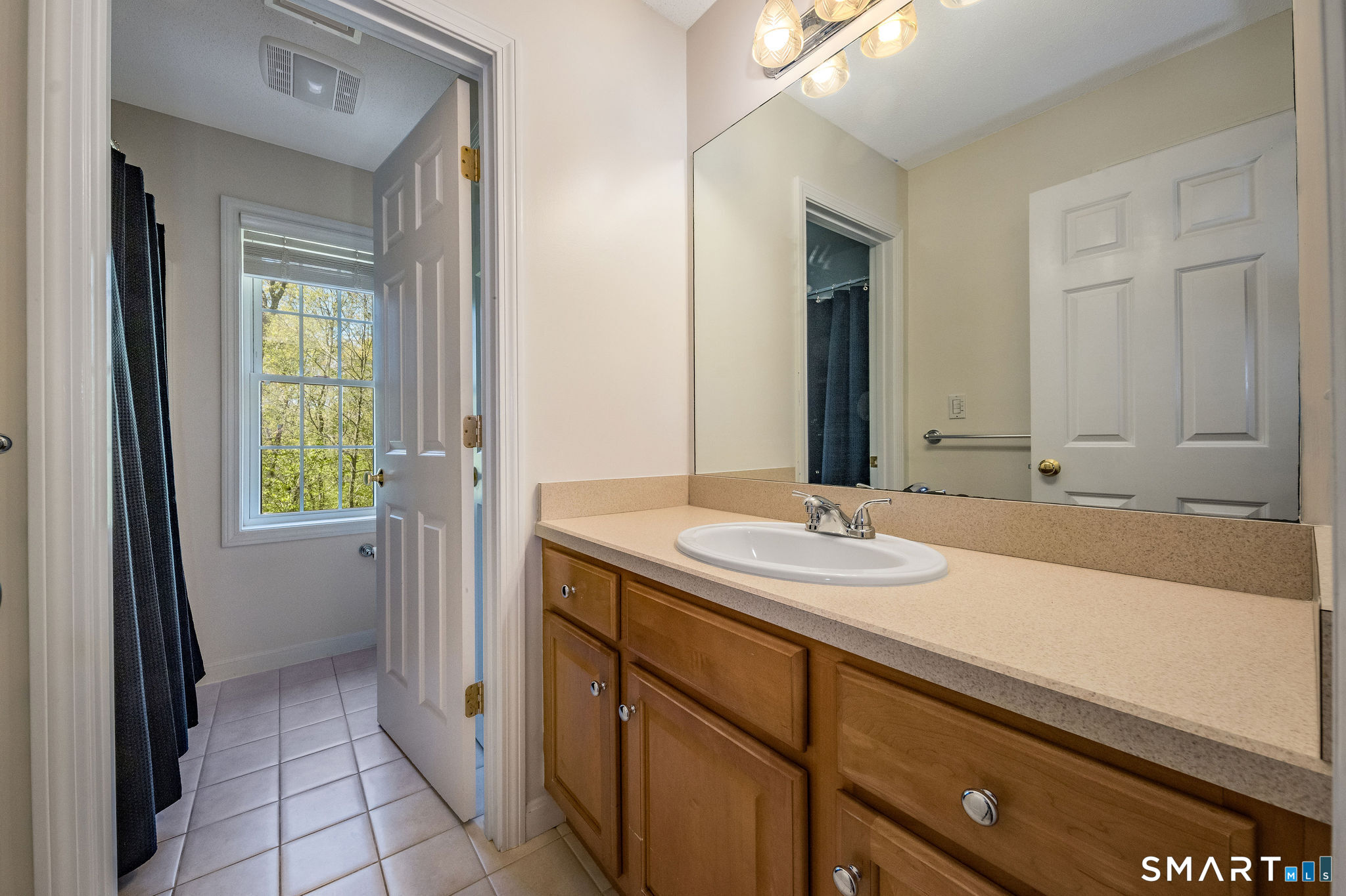 11 White Oak Lane Waterford CT 06375