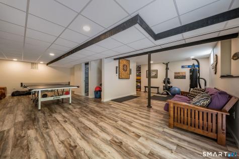 11 White Oak Lane Waterford CT 06375