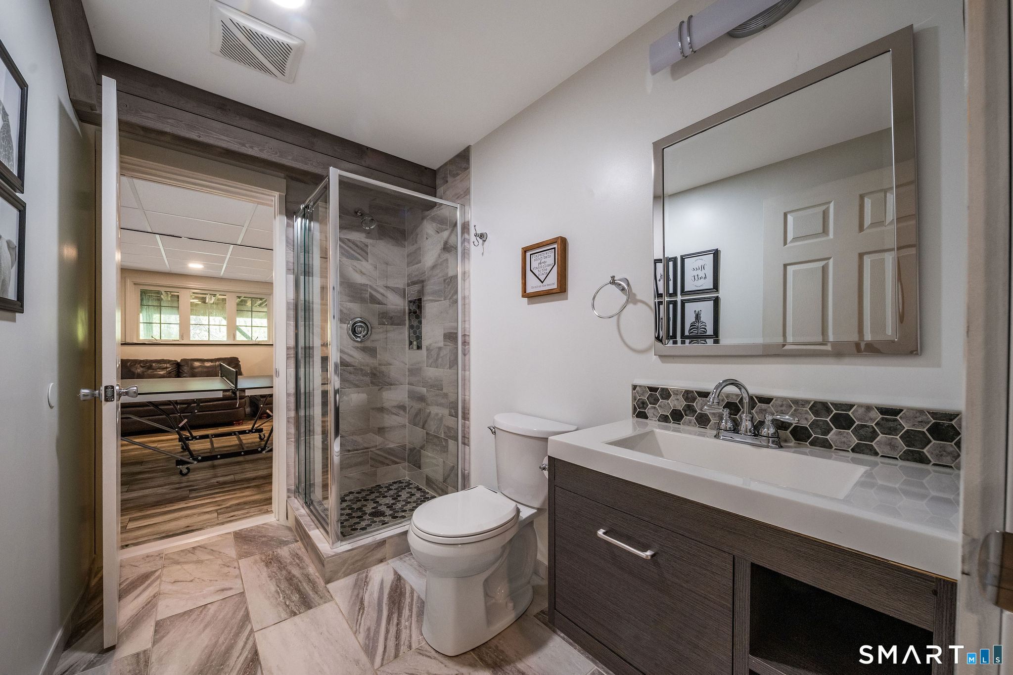 11 White Oak Lane Waterford CT 06375