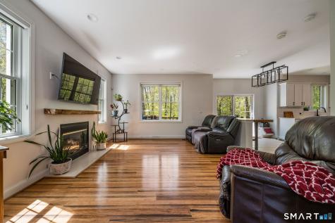 11 White Oak Lane Waterford CT 06375