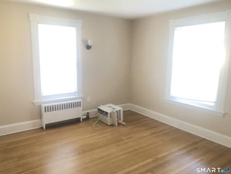1422 Main Street East Hartford CT 06108