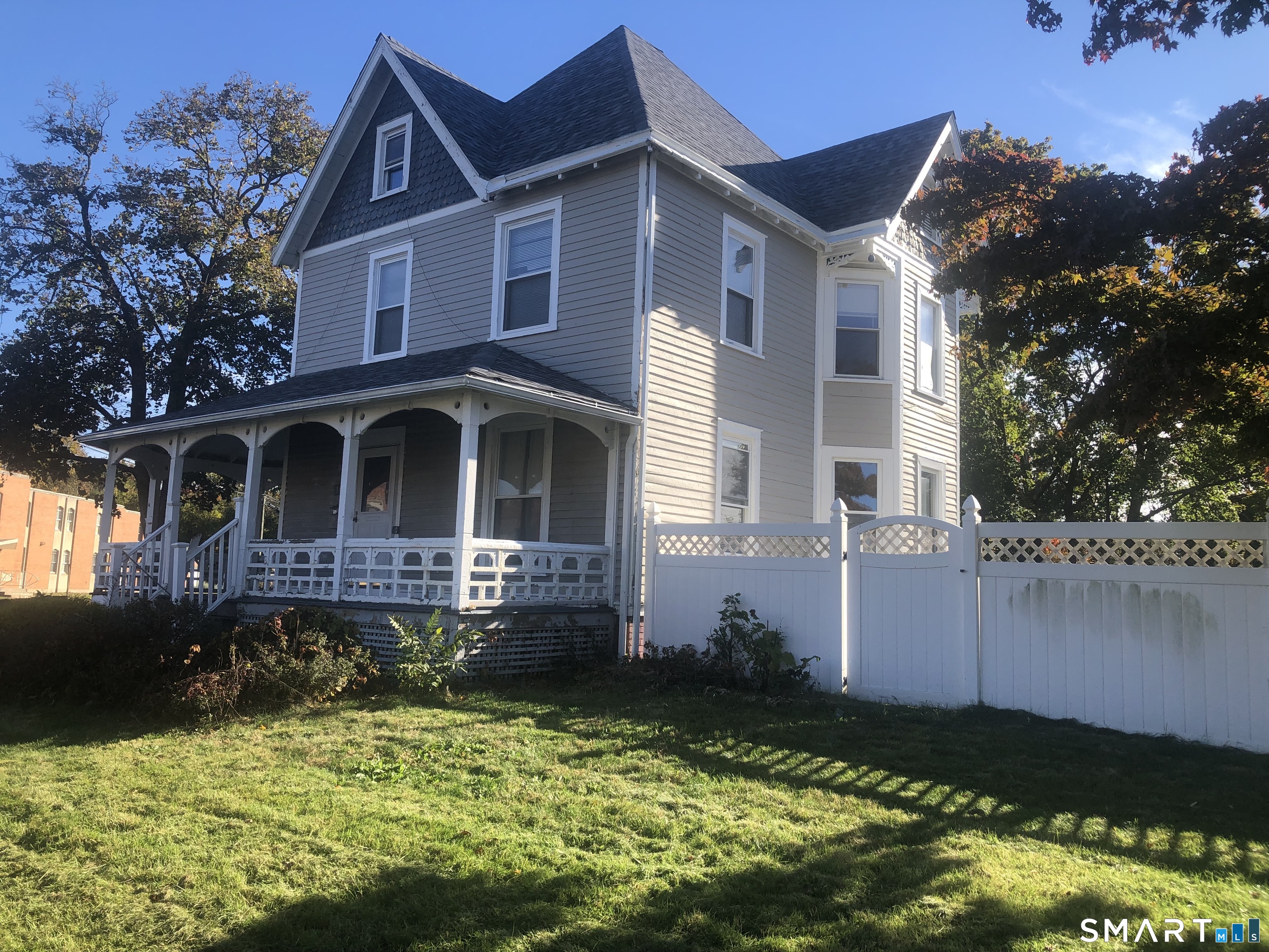 1422 Main Street East Hartford CT 06108