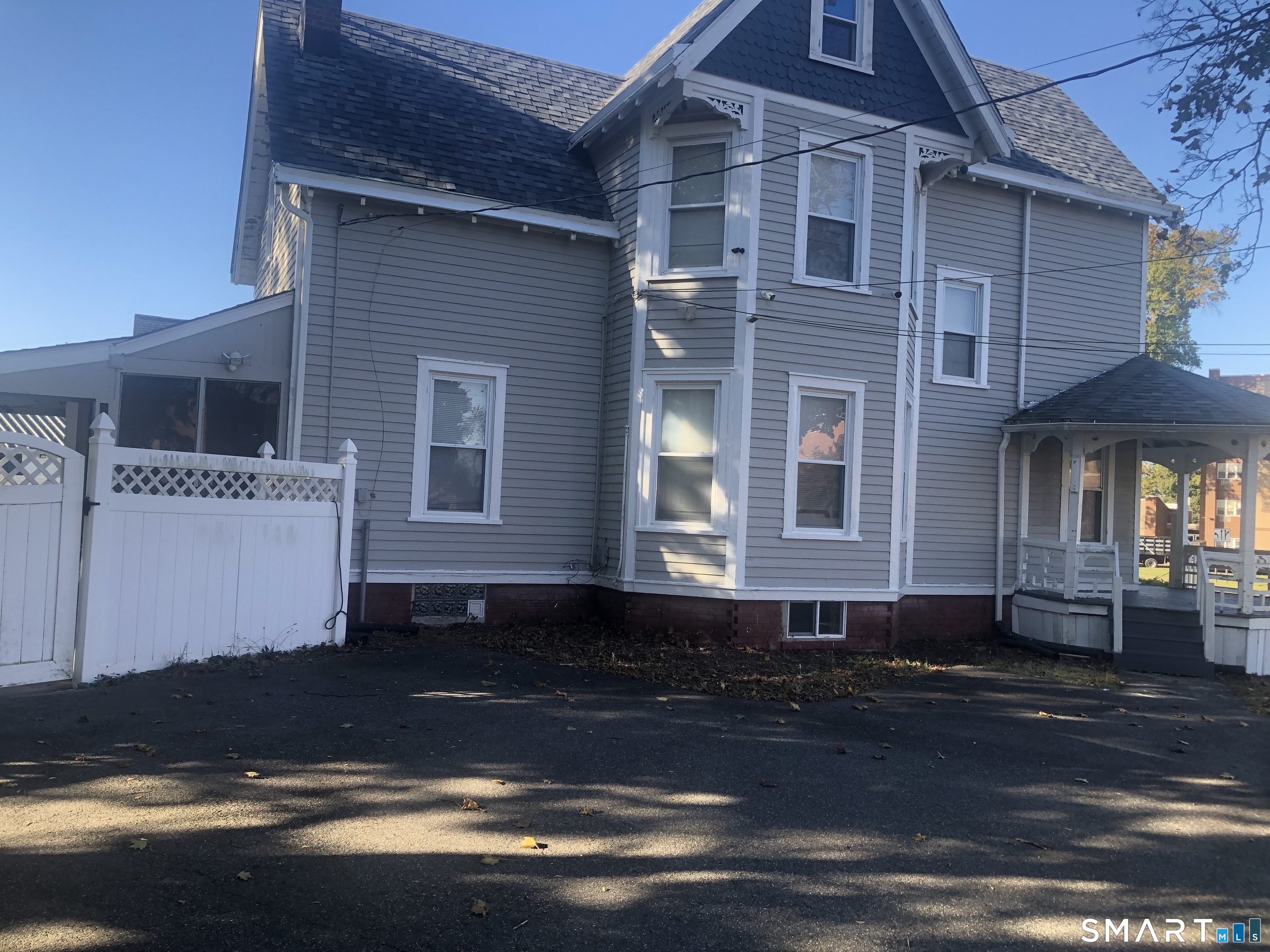 1422 Main Street East Hartford CT 06108