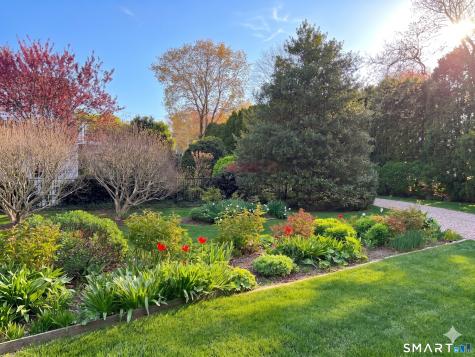 28 Orchard Street Stonington CT 06378