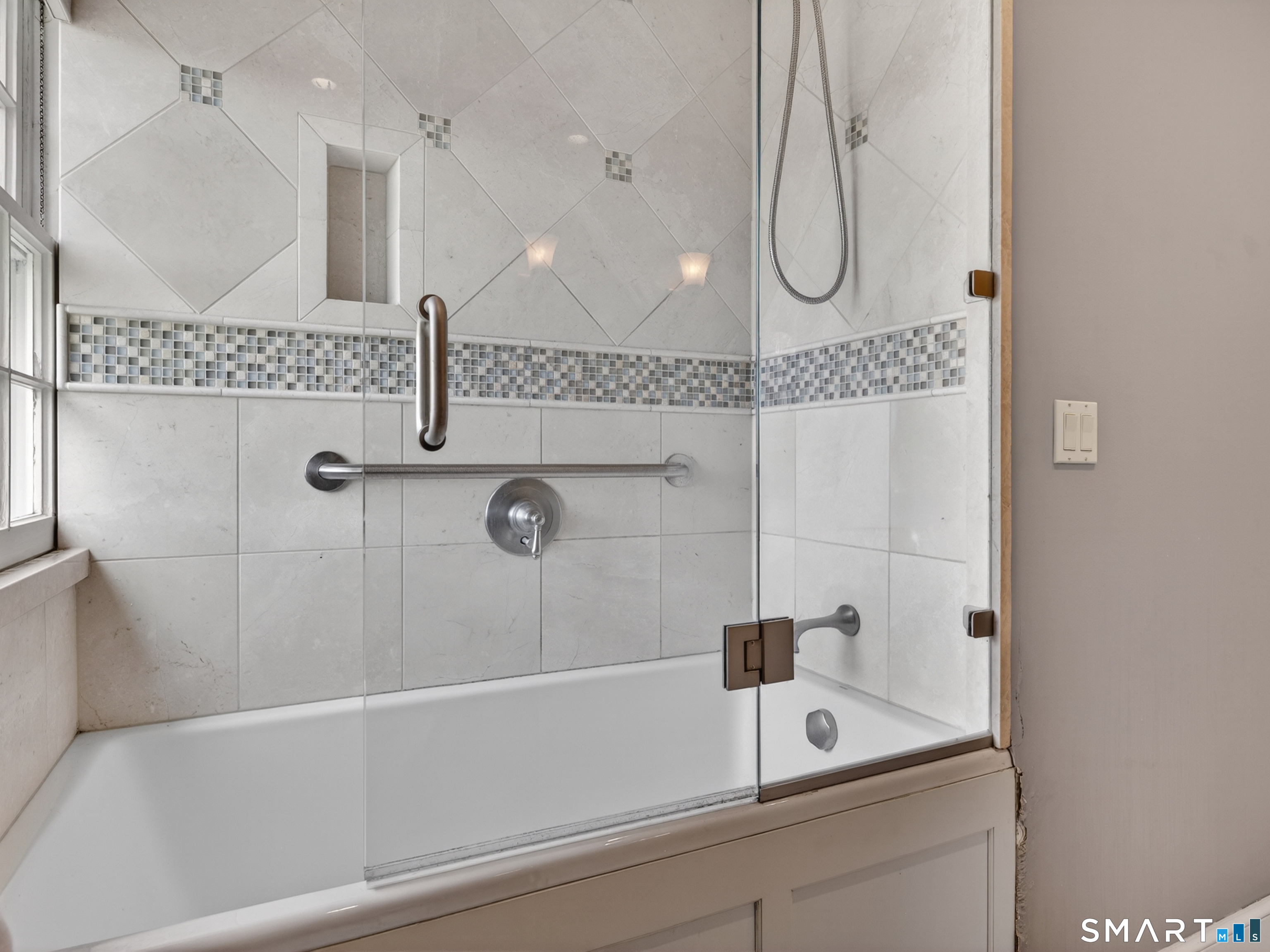 28 Orchard Street Stonington CT 06378