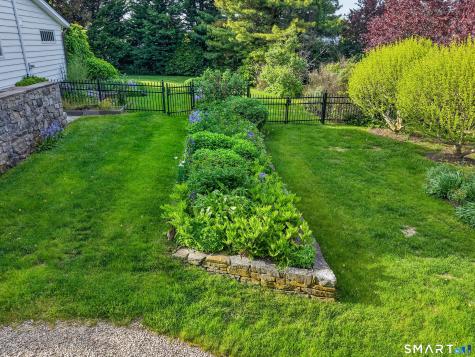 28 Orchard Street Stonington CT 06378
