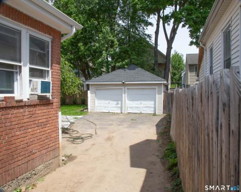 34 Selldan Street West Hartford CT 06110