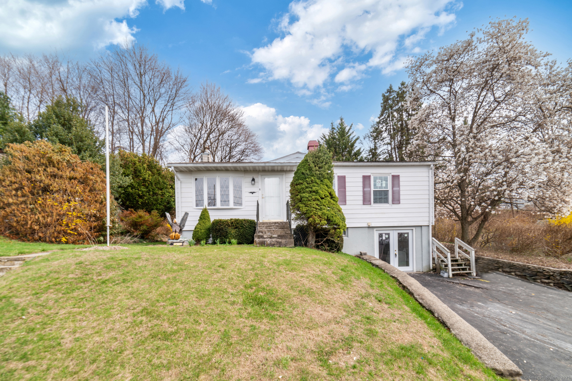 4 Belleview Terrace Ansonia CT 06401