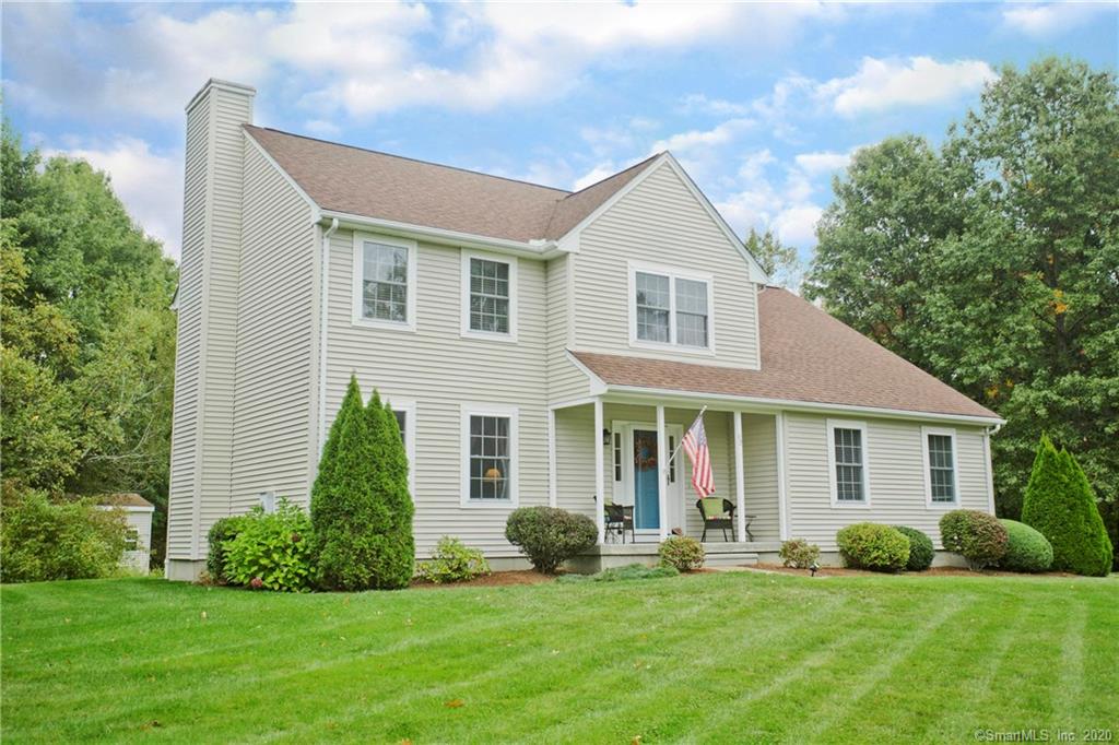 62 Hunters Crossing Suffield CT 06078