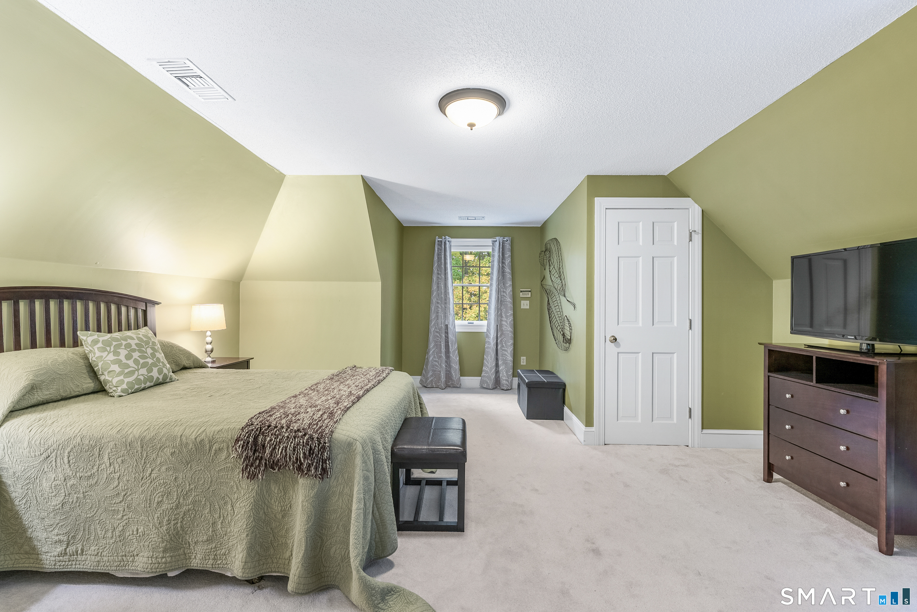 1211 Woodruff Street Southington CT 06489