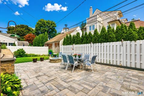 13 Crescent Bluff Avenue Branford CT 06405