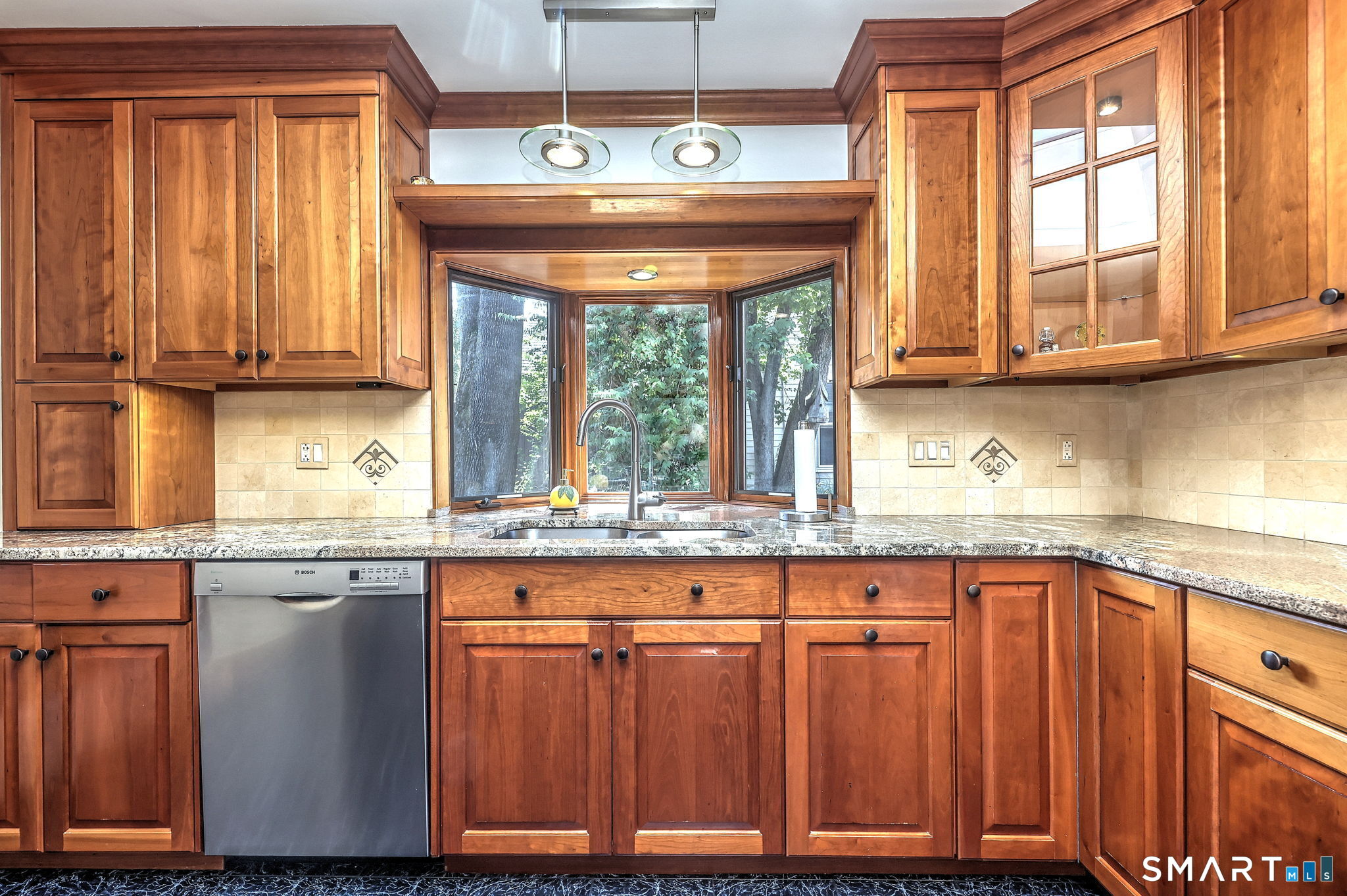 13 Crescent Bluff Avenue Branford CT 06405