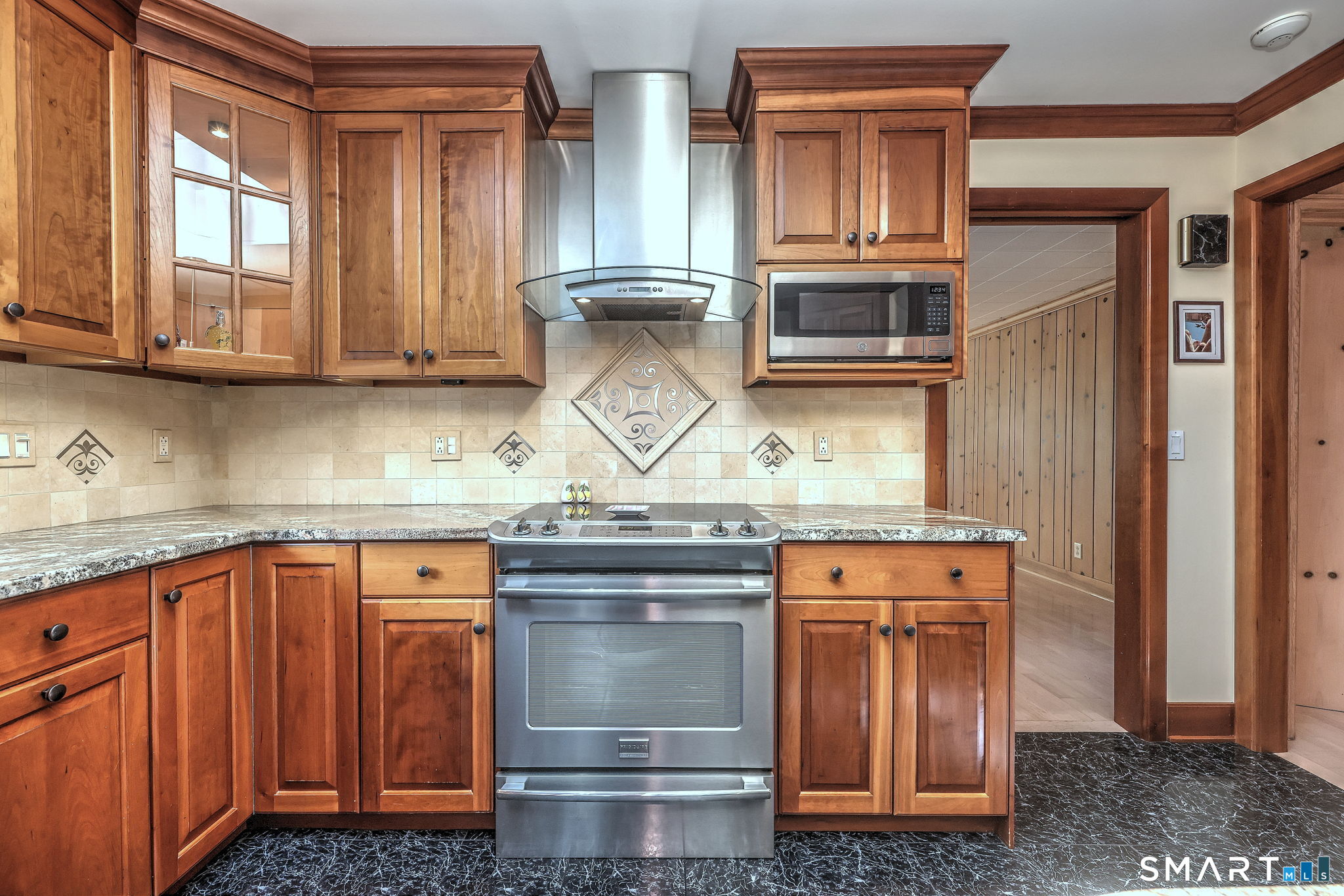 13 Crescent Bluff Avenue Branford CT 06405