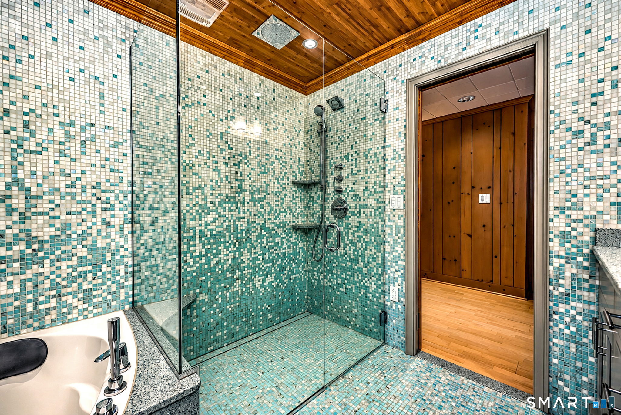 13 Crescent Bluff Avenue Branford CT 06405