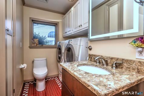 13 Crescent Bluff Avenue Branford CT 06405