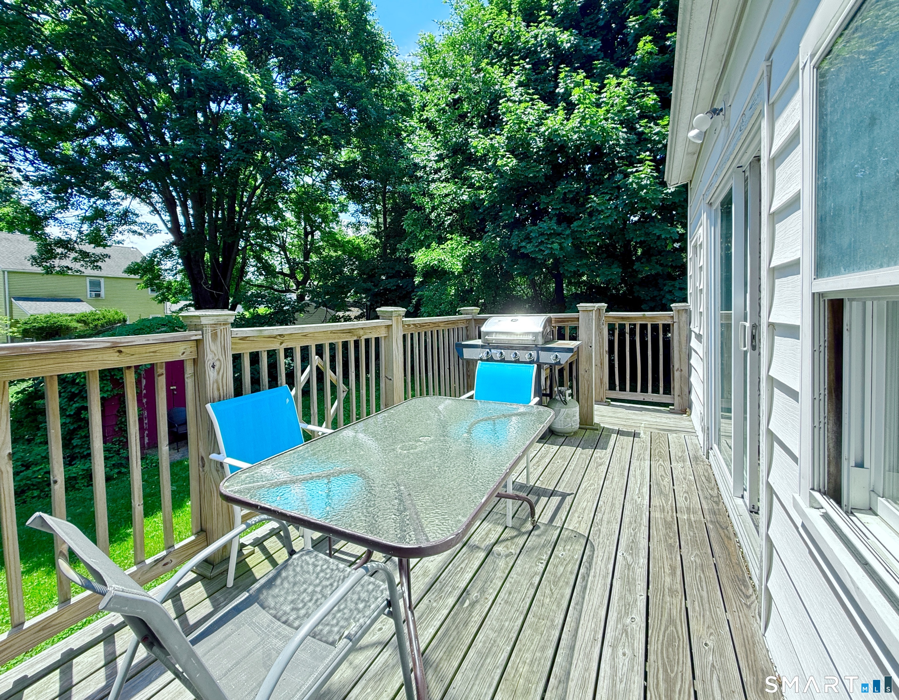 112 Ochsner Place Bridgeport CT 06606