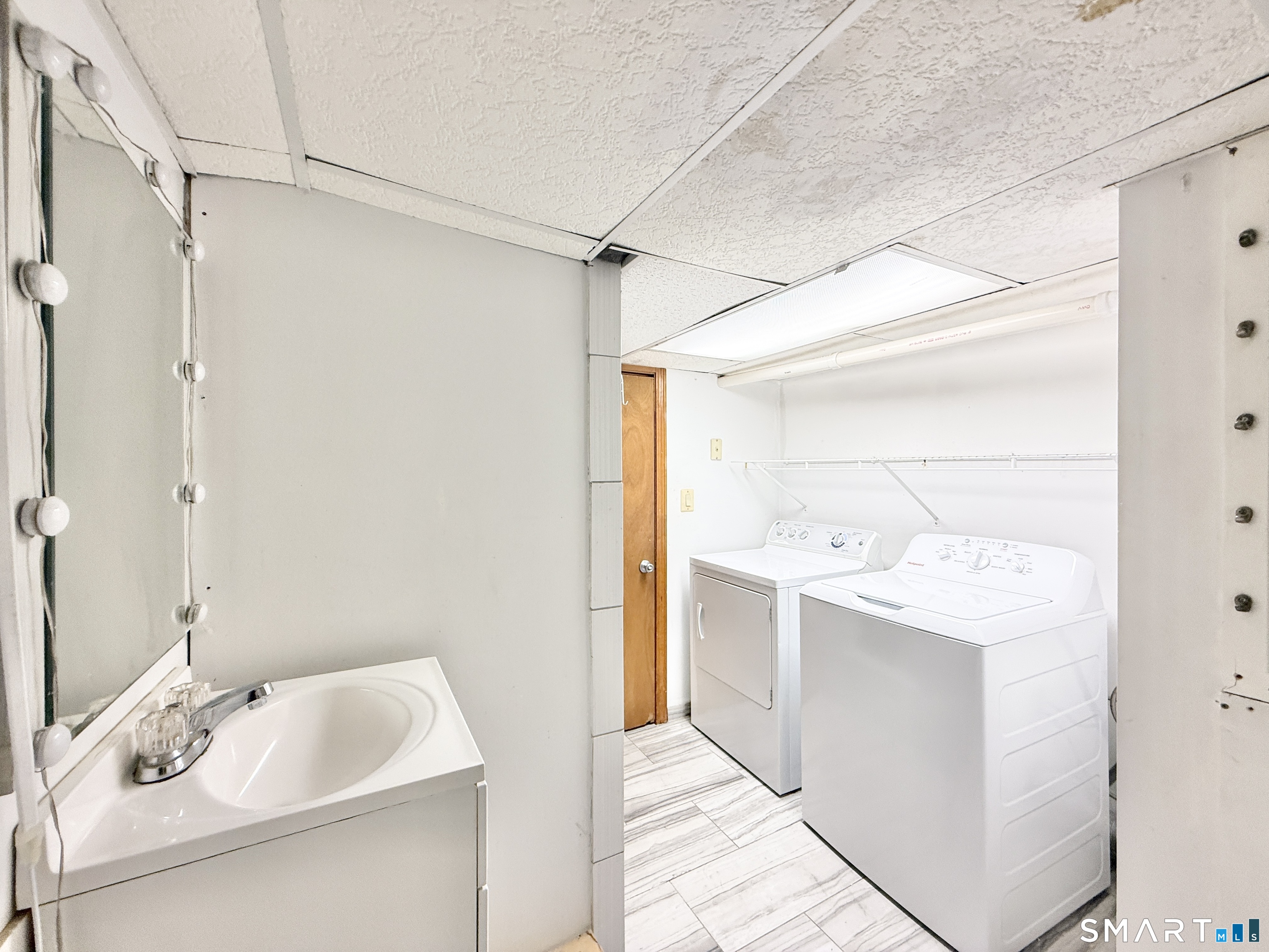 112 Ochsner Place Bridgeport CT 06606