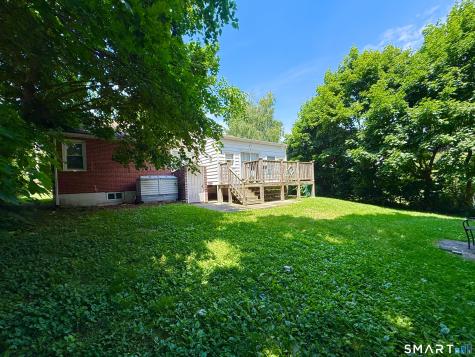 112 Ochsner Place Bridgeport CT 06606