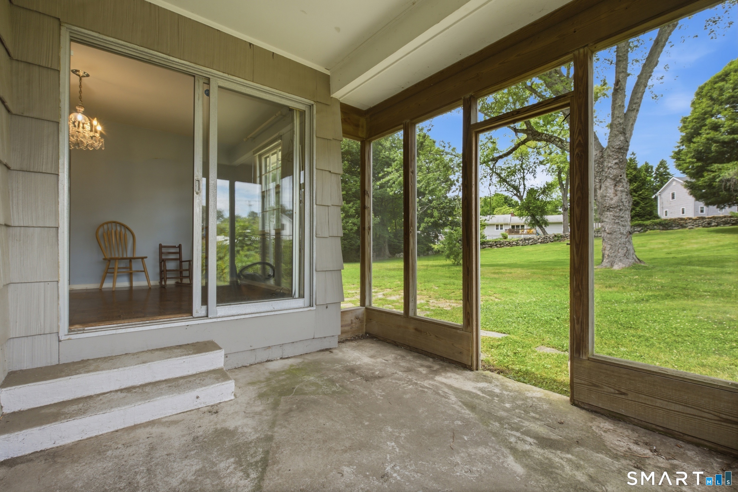 16 Floral Lane Trumbull CT 06611