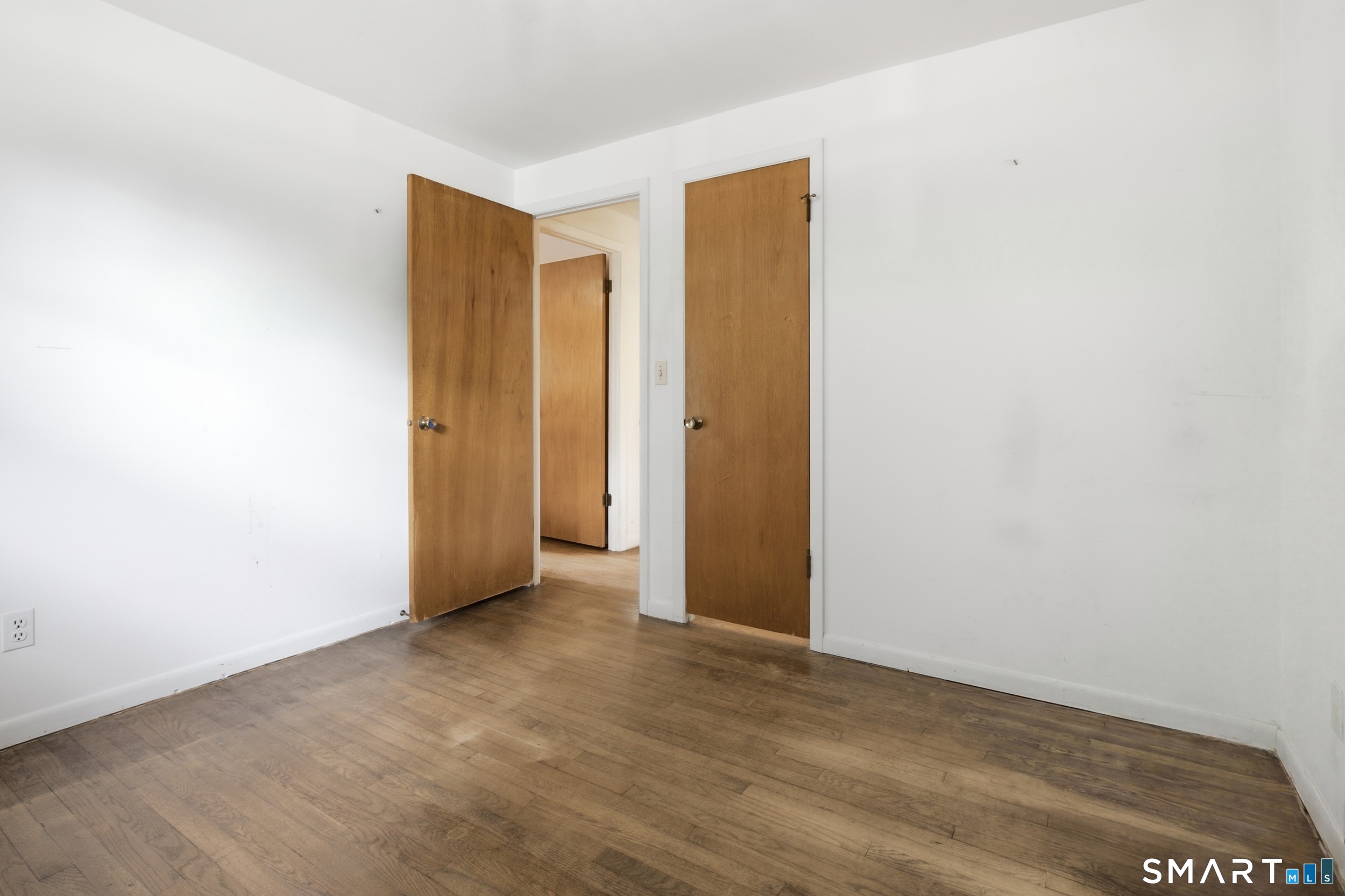 16 Floral Lane Trumbull CT 06611