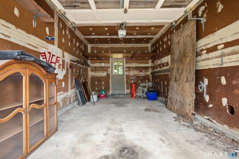 16 Floral Lane Trumbull CT 06611