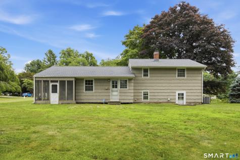 16 Floral Lane Trumbull CT 06611