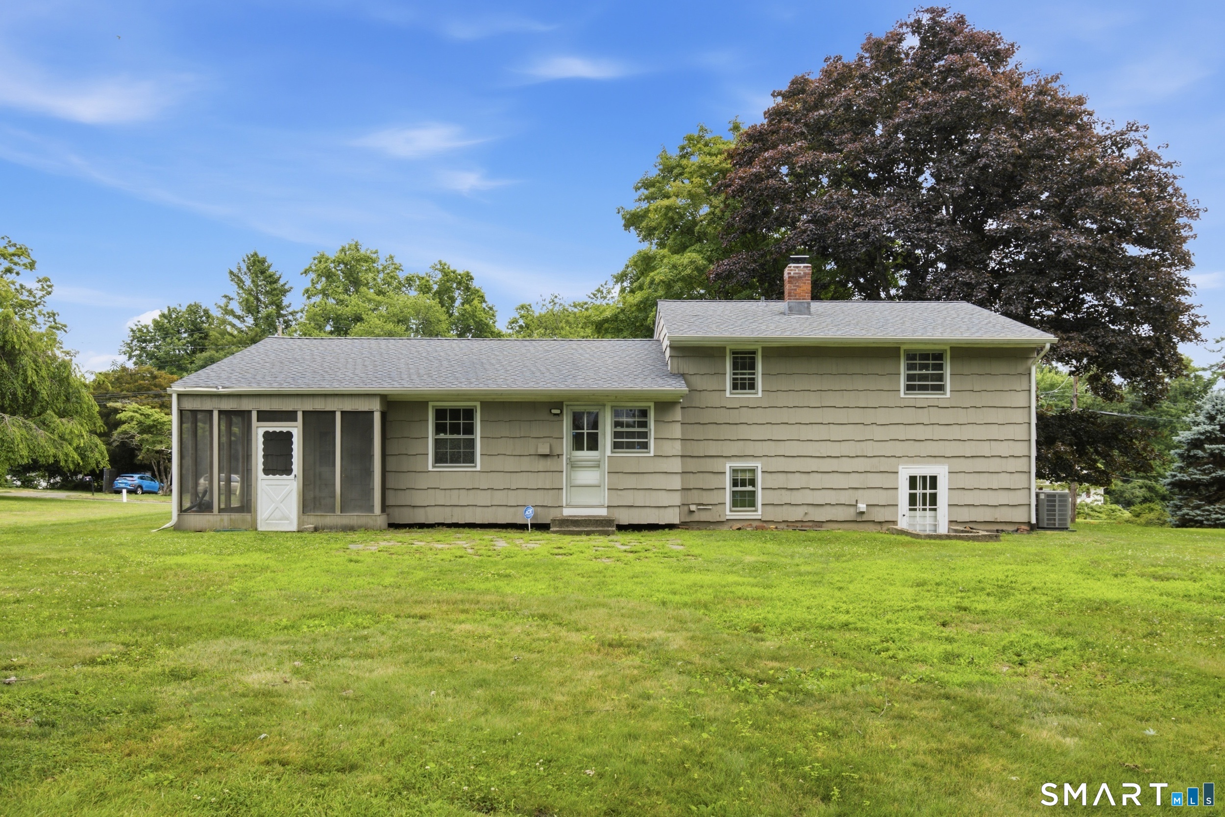 16 Floral Lane Trumbull CT 06611
