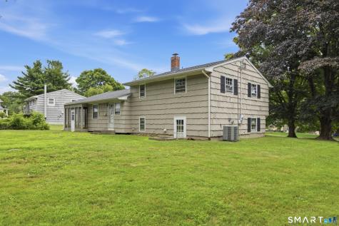 16 Floral Lane Trumbull CT 06611
