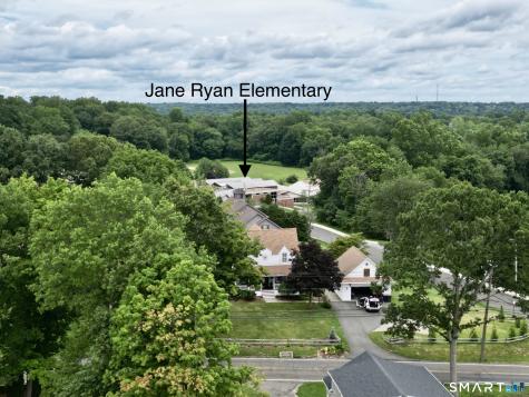16 Floral Lane Trumbull CT 06611