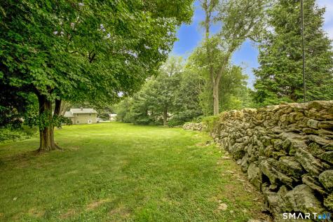 16 Floral Lane Trumbull CT 06611