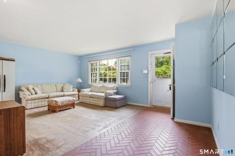 16 Floral Lane Trumbull CT 06611
