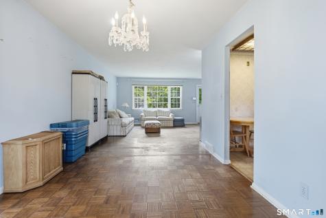 16 Floral Lane Trumbull CT 06611