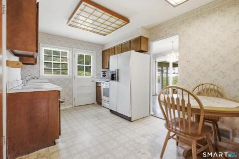 16 Floral Lane Trumbull CT 06611