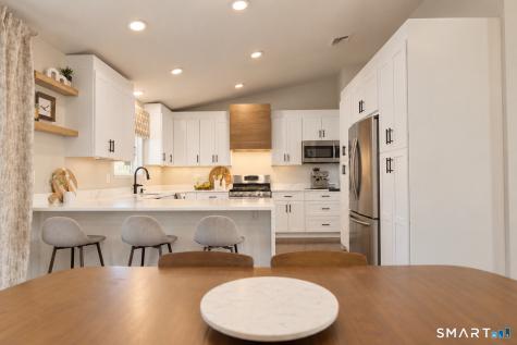 9 Lawrence Street Woodbridge CT 06525