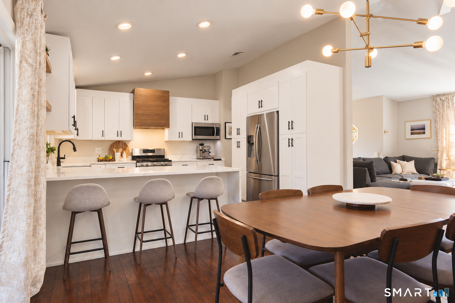 9 Lawrence Street Woodbridge CT 06525