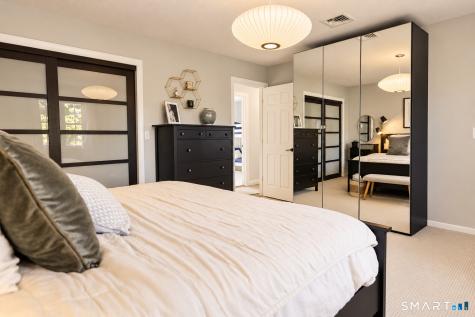 9 Lawrence Street Woodbridge CT 06525