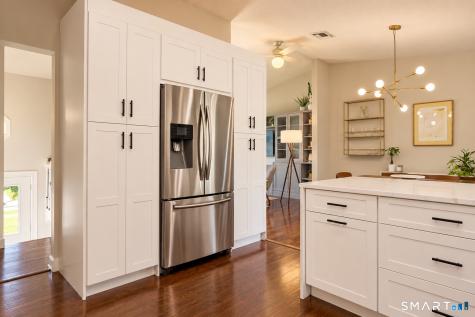9 Lawrence Street Woodbridge CT 06525